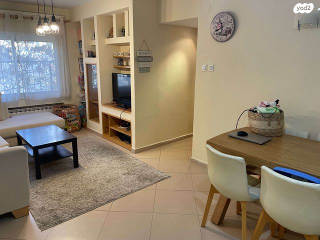 דירה, עולי הגרדום 340, ארמון הנציב, תלפיות מזרח, ירושלים