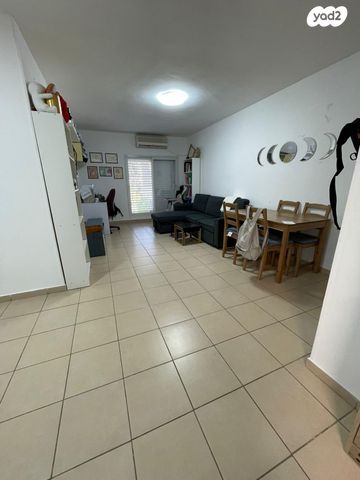 עובד לדיז'נסקי 10