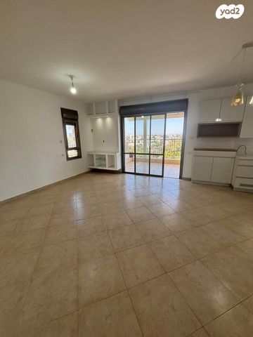 דירת גן, בת חן 26, רמת חן, חיפה