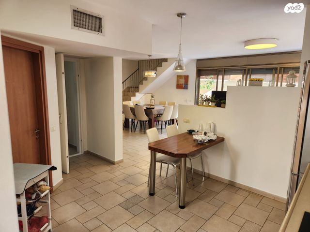 דירת גן, המבדיל 9, שכונת גפן, רמת גן