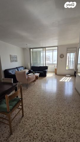 דירה, שדרות בן צבי 39, רחביה, ירושלים