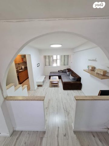 דירה, שמעון בר גיורא 18, שכונה ד', באר שבע