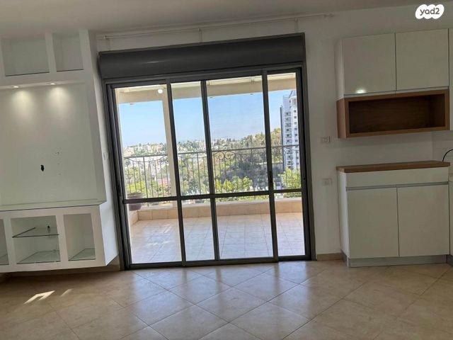 דירת גן, בת חן 26, רמת חן, חיפה