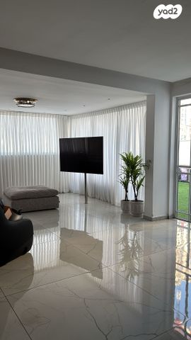 זאב אורלוב 8