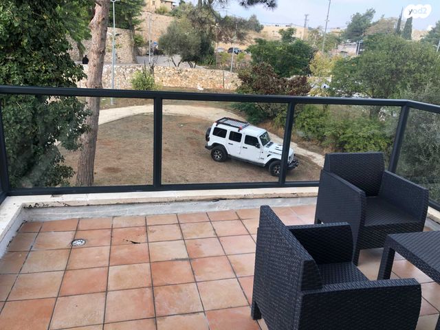 דירה, עולי הגרדום 340, ארמון הנציב, תלפיות מזרח, ירושלים