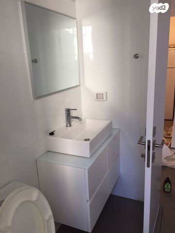 דירה, דרך בן גוריון 61, רוטשילד עצמאות, בת ים