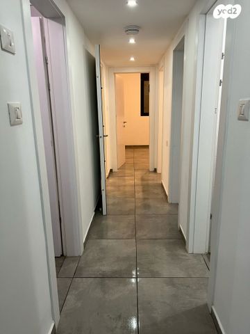 דירה, הרב אבא אבוחצירה 25, שדרות בפארק, שדרות