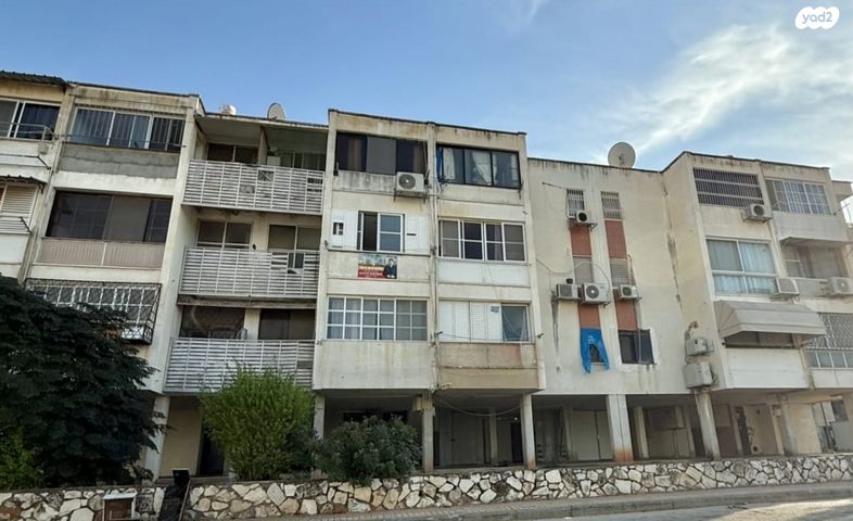 שכונת שז"ר 819