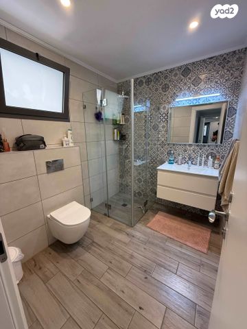 דירה, שייקה אופיר 8, יפה נוף, כפר יונה