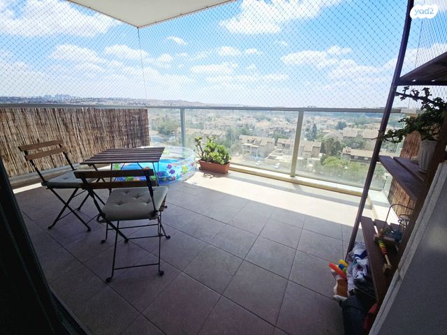 דירה, מעיין 11, נופרים, ראש העין