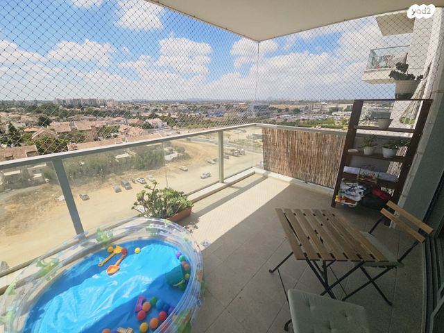 דירה, מעיין 11, נופרים, ראש העין