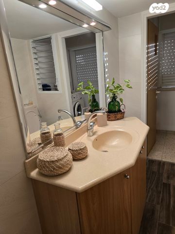 דירה, הראשונים 74, קרית חיים מזרחית, חיפה