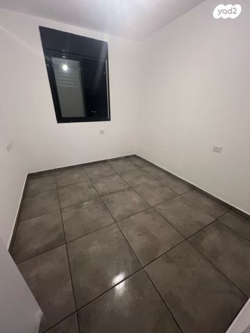 דירה, הרב אבא אבוחצירה 25, שדרות בפארק, שדרות