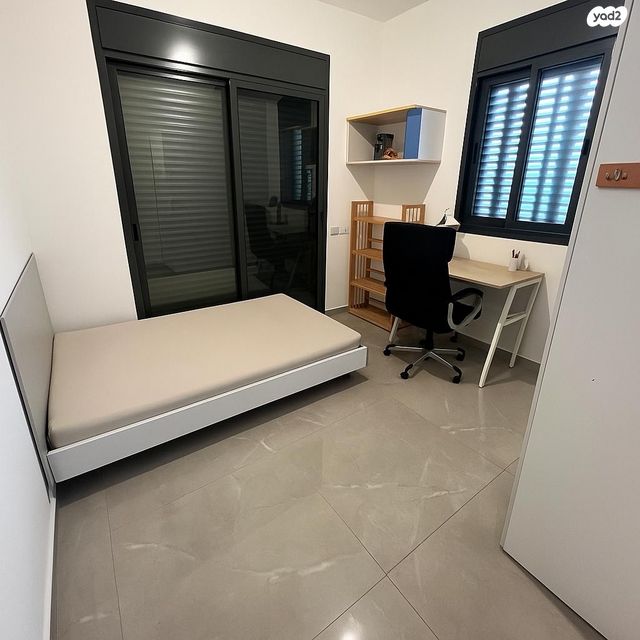 גג/ פנטהאוז, יצחק שמיר 13, נווה שרון / שער העיר, נתיבות