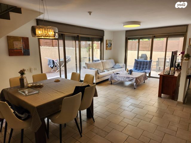 דירת גן, המבדיל 9, שכונת גפן, רמת גן