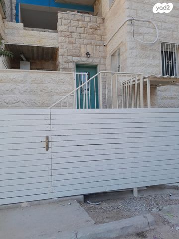 לואי ליפסקי 38