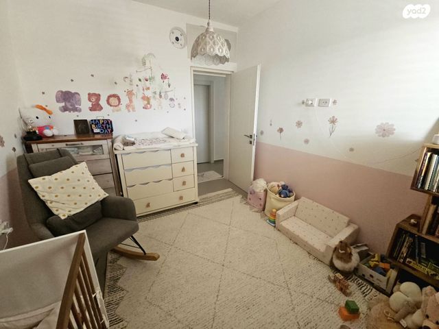 דירה, מעיין 11, נופרים, ראש העין