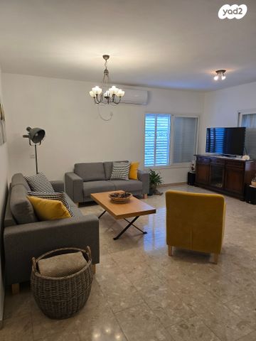 דירה, הראשונים 74, קרית חיים מזרחית, חיפה