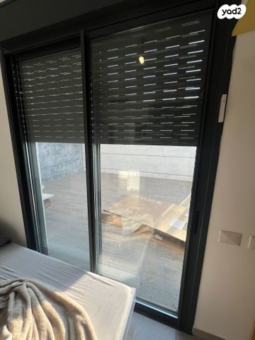 גג/ פנטהאוז, יצחק שמיר 13, נווה שרון / שער העיר, נתיבות