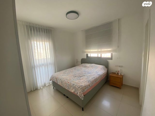 חיים הרצוג 29