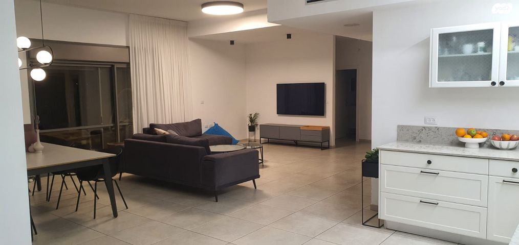 בית פרטי/ קוטג', חוגלה 8, כרמית, מיתר / כרמית