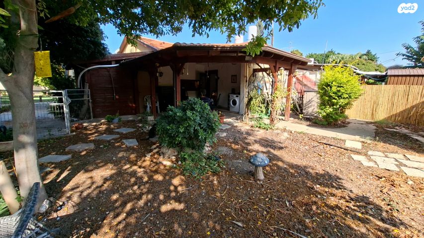 בית פרטי/ קוטג', שדרת הראשונים 1, מסדה, מסדה