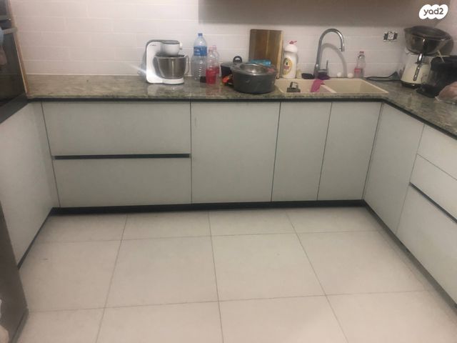 דירה, שלום הגליל 1, אריק שרון, נהריה