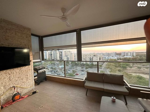 דירה, קטיף 72, שאר העיר, נתיבות