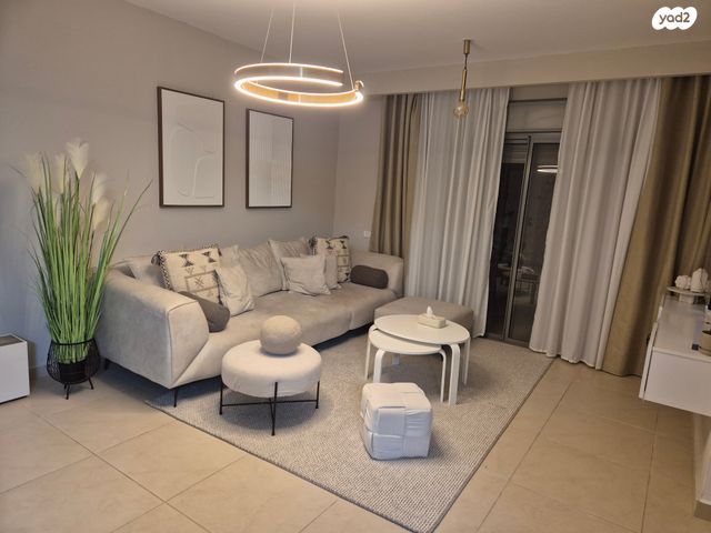 משה קהירי 21