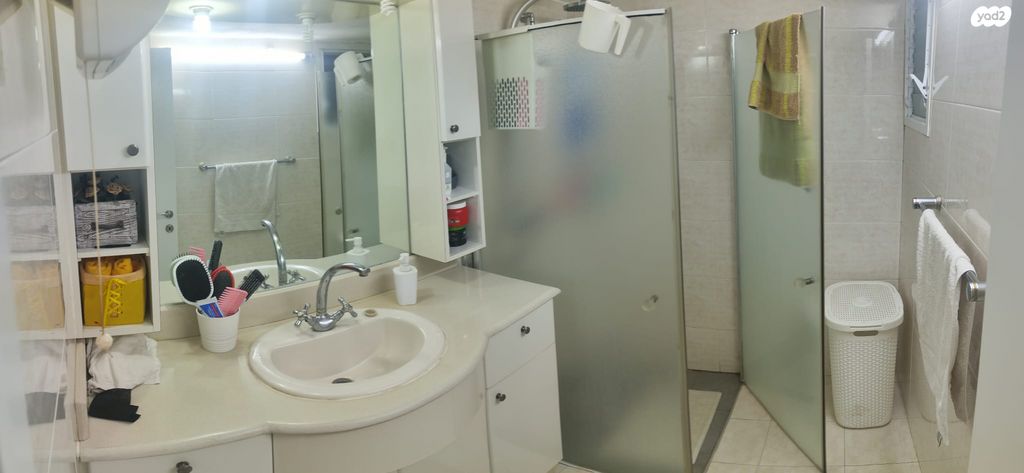 דירה, יצחק שדה 34, שיכון עובדים, טבריה