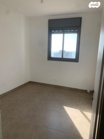 דירה, האנפה 22, החותרים, טירת כרמל