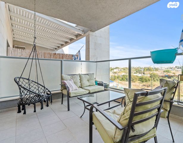 דירה, הרב זבולון גרז 6, רחובות הצעירה, רחובות