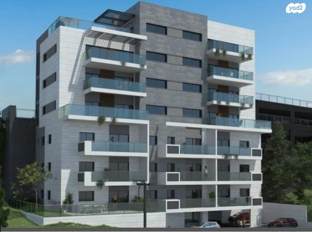 גג/ פנטהאוז, גולדה מאיר 15, שיכון עובדים, טבריה