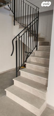 גג/ פנטהאוז, בארי 5, בית וקאנטרי, גיורא יוספטל, גבעת שמואל