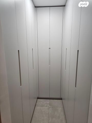 גג/ פנטהאוז, אסתר המלכה 18, כרמי גת, קרית גת