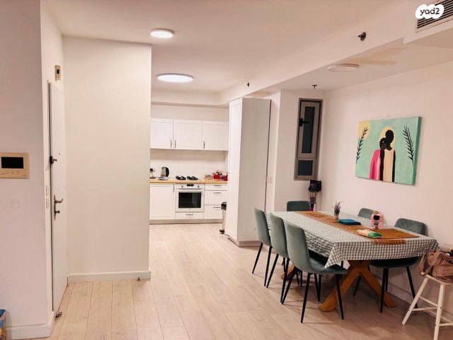 דירה, שדרות מקס ואמפרו שיין 6, רחובות החדשה, רחובות