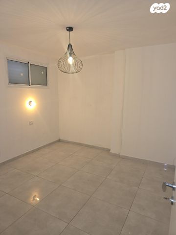 סטודיו/ לופט, ז'בוטינסקי 4, עיר, מרכז העיר, נהריה