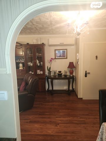 דירה, שדרות ששת הימים 33, נווה אליעזר וכפר שלם מזרח, תל אביב יפו