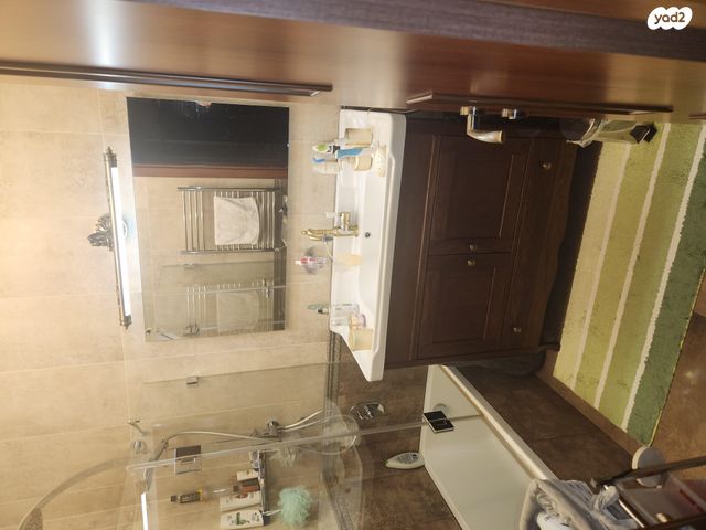 דירה, שדרות ששת הימים 33, נווה אליעזר וכפר שלם מזרח, תל אביב יפו