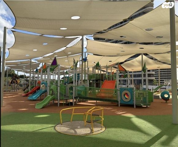 דירה, יצחק נבון 4, נאות אריאל שרון, קרית אונו