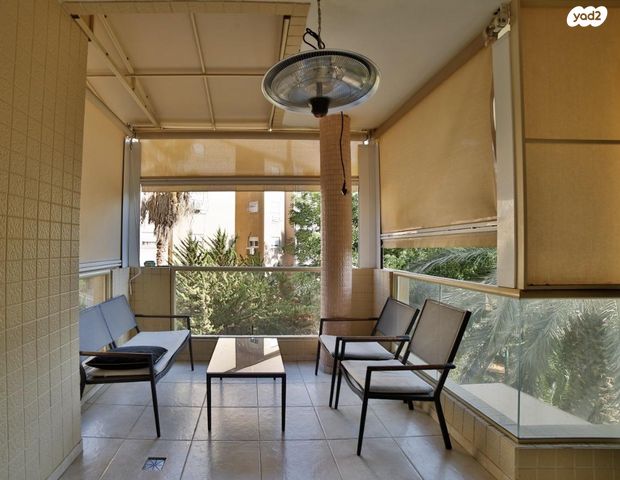 דירה, אורי צבי גרינברג 27, בן גוריון, חולון