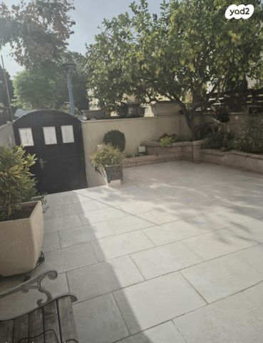 בית פרטי/ קוטג', משעול ההדרים 13, רמות ויצמן, יבנה