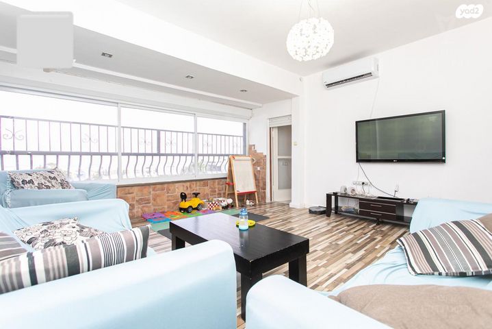 דירה, דרך אלנבי 73, המושבה הגרמנית, חיפה