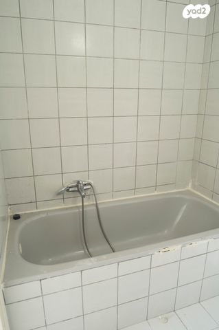 דירה, הצבעוני 41, נאות אשכול, יבנה