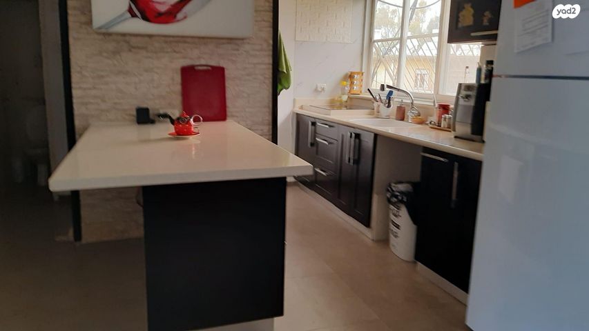 שדרות ג'יימס דה רוטשילד 55