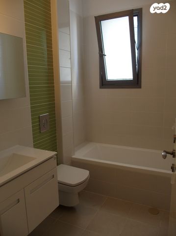 דירה, גרשון אבנר 12, ארמון הנציב, תלפיות מזרח, ירושלים