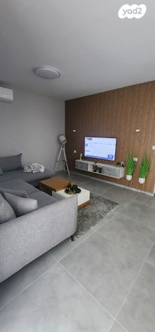 גג/ פנטהאוז, ארגמן 7, עיר היין, אשקלון