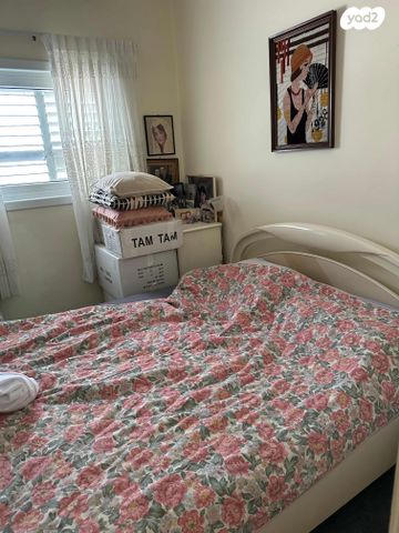 דירה, יאנוש קורצ'אק 4, לב העיר, בת ים