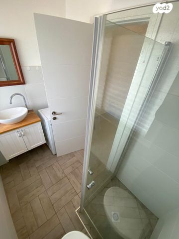 דירה, שיבת ציון 1, שער פלמר, תחנת רכבת השמונה, חיפה