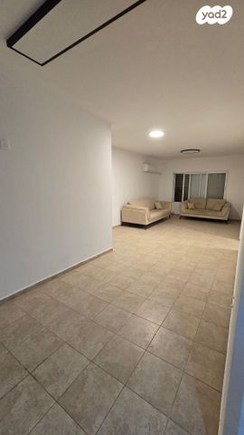 דירה, יהודה בורלא 8, נווה אלון, עכו